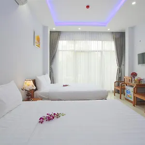 Hotel Summer, Da Nang